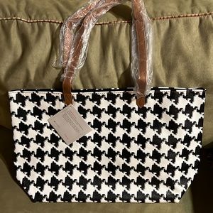 Thirty - one modern tote - classic houndstooth people